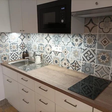 Kisapartman 公寓 *